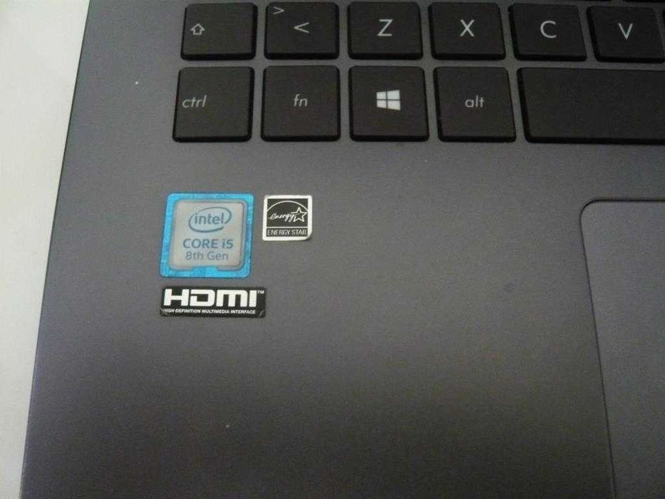 Portátil Asus ZenBook UX430U