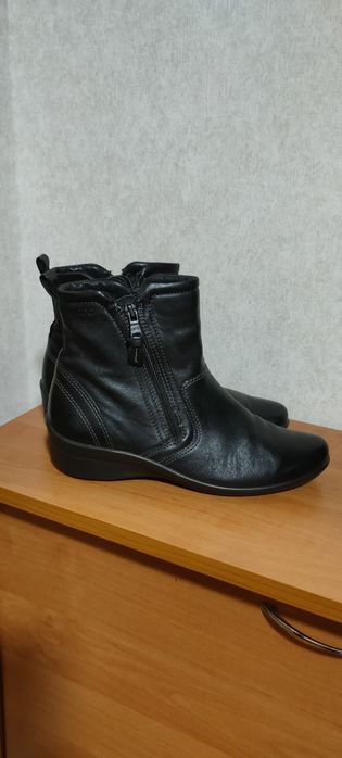 Ecco черевики 37р.