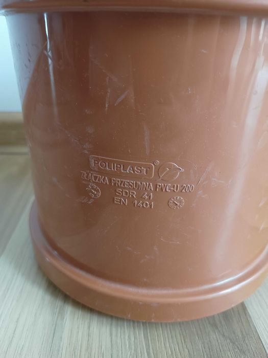 Łącznik kanalizacyjny rury PCV PVC 200mm
