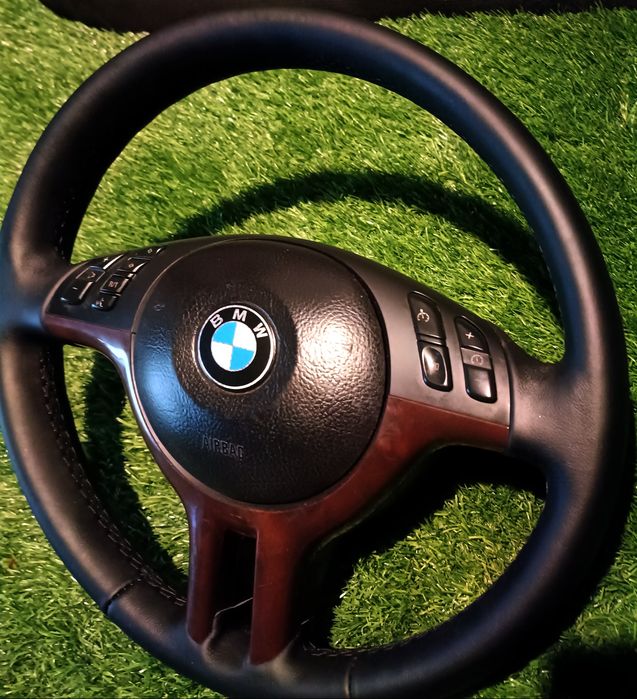 Conjunto  frisos interiores madeira com volante multifunções bmw E46