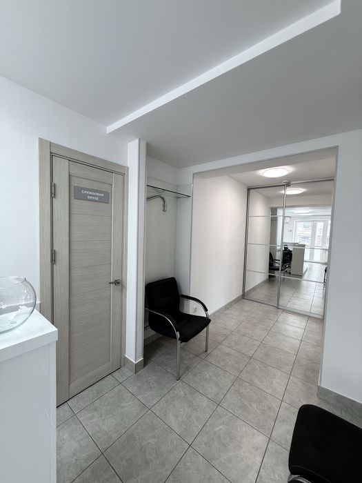 Продаж комерційного приміщення з ремонтом, 80 м², по вул. Одеська