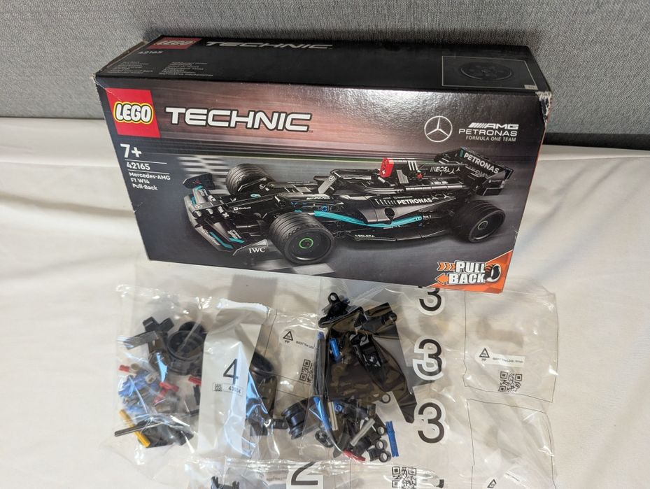 LEGO 42165 Mercedes AMG F1 W14
