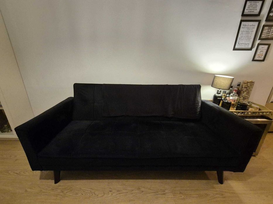 Sofa preto em excelente estado