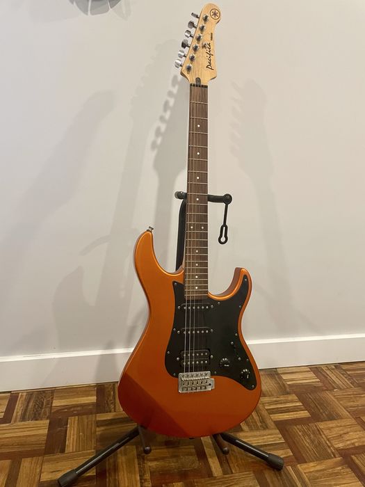 Guitarra eletrica antiga Yamaha Pacifica 112 XJ