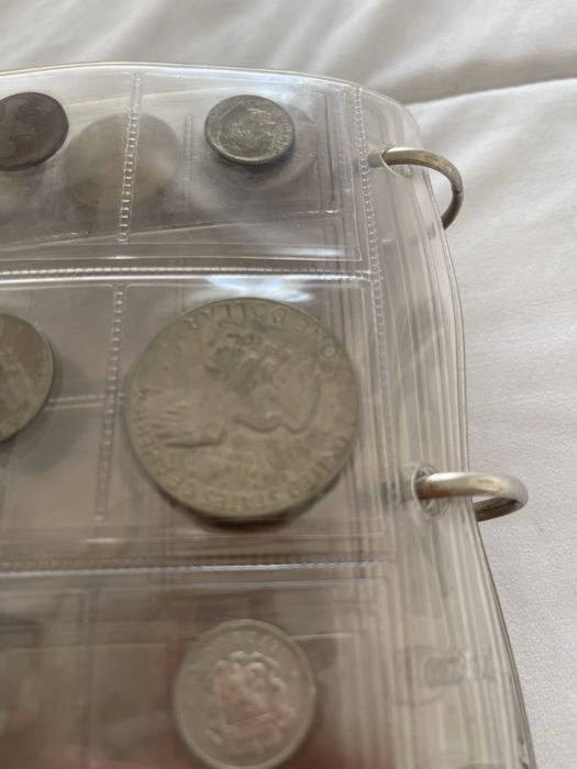 Coleçào de cerca de 100 moedas nacionais essencialmente