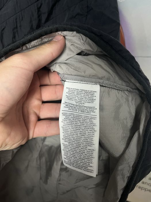 Легенька курточка Nike Aeroplayer