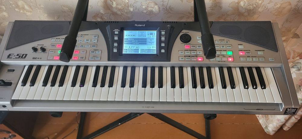 Roland e50. Продам синтезатор