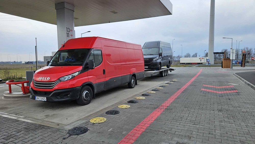 Wynajem busów Dostawczych i Lawet