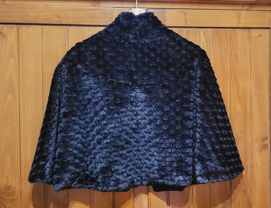 Poncho de Pelo Preto - Cerimónia - NOVO