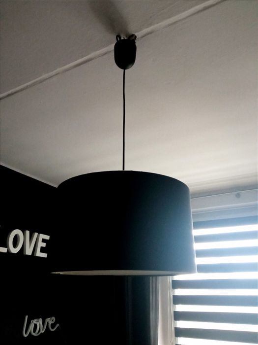 Lampa wisząca pojedyncza industrialna loft abażur czarny