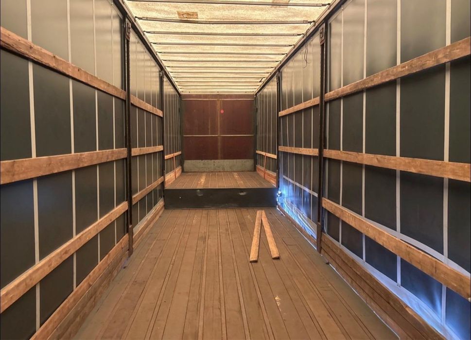 SEMI-REBOQUE FRUEHAUF Porta Maquinas com Rampa Hidraulica Excelente ###OPORTUNIDADE###