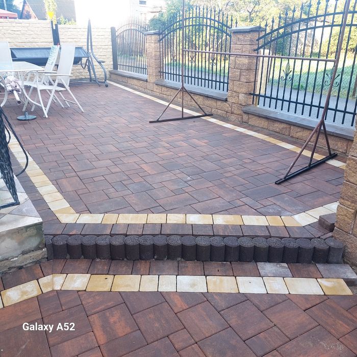 Ukladanie kostki brukowej