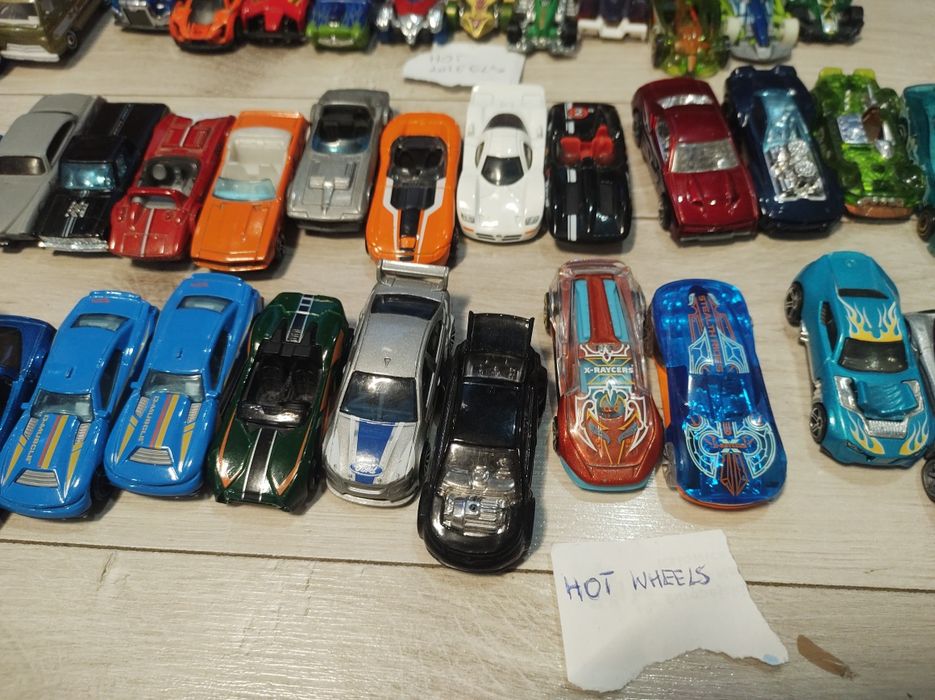 Resoraki samochodziki Hot Wheels Matchbox Bburago