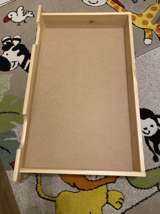 Szuflada pod łóżko