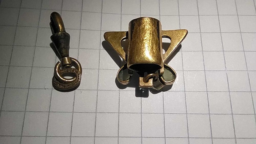 кулон старинный с камнями
позолота