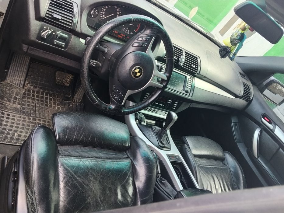 Продам БМВ  Х5  є 37 3 л Дізель