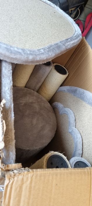 Jaskinia niedźwiadka drapak dla kota( nr 3)