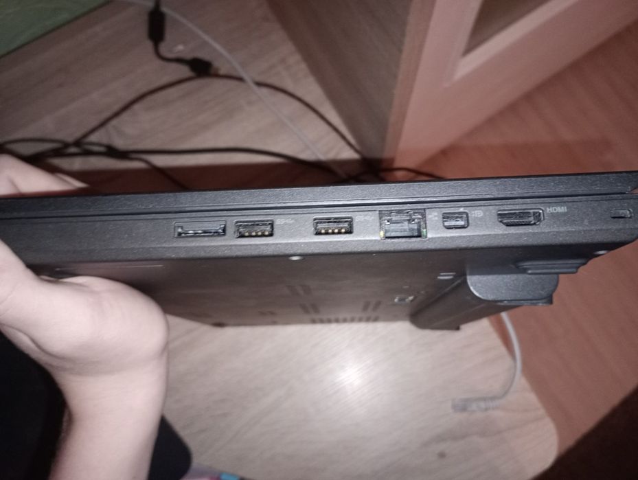 Ноутбук lenovo thinkpad t470p 16gb озу, процесор i5-7300hq,240 gb торг