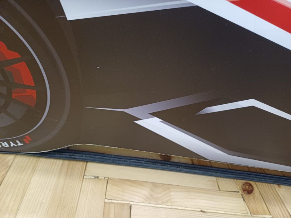 Дитяче ліжко-машинка