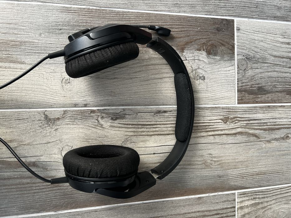 Продам навушнкии HyperX Cloud Stinger 2