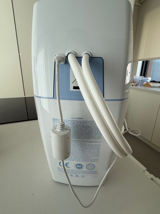 Máquina filtrar água Espring. Como nova.