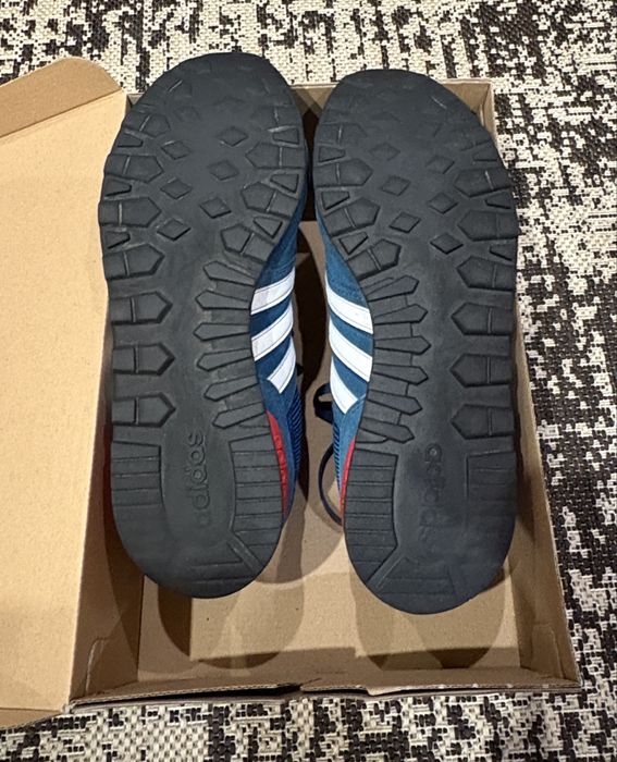 Кросівки Adidas Neo 43р 28,3см устілка, оригінал.: 400 грн