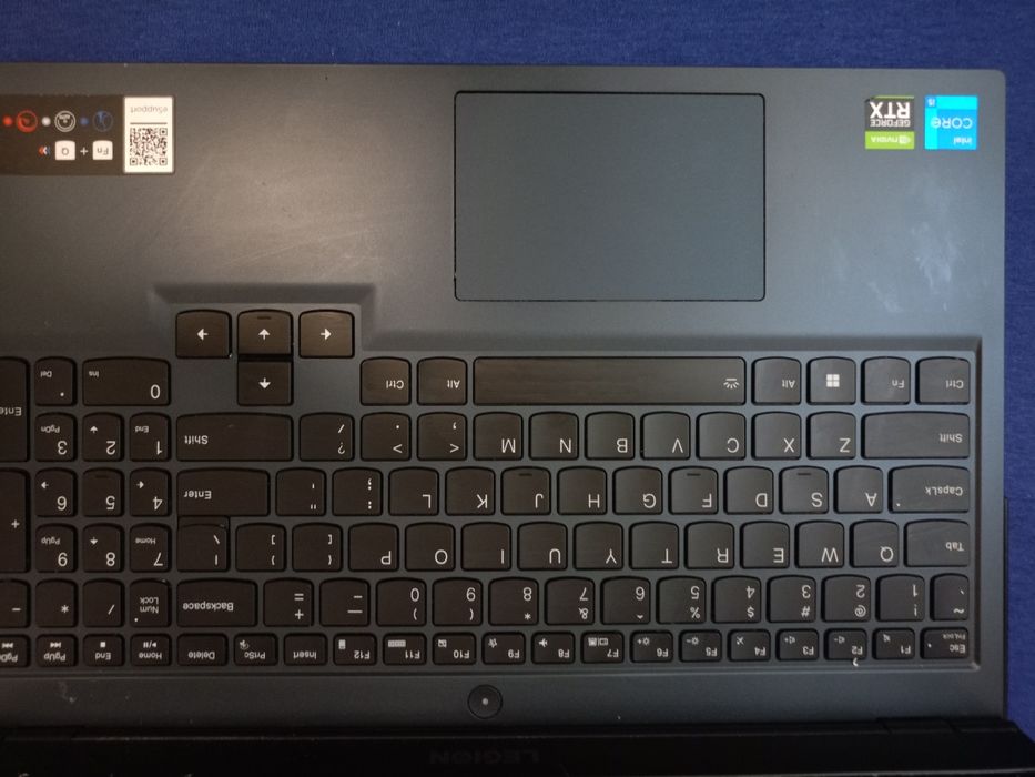 Laptop gejmingowy lenovo legion