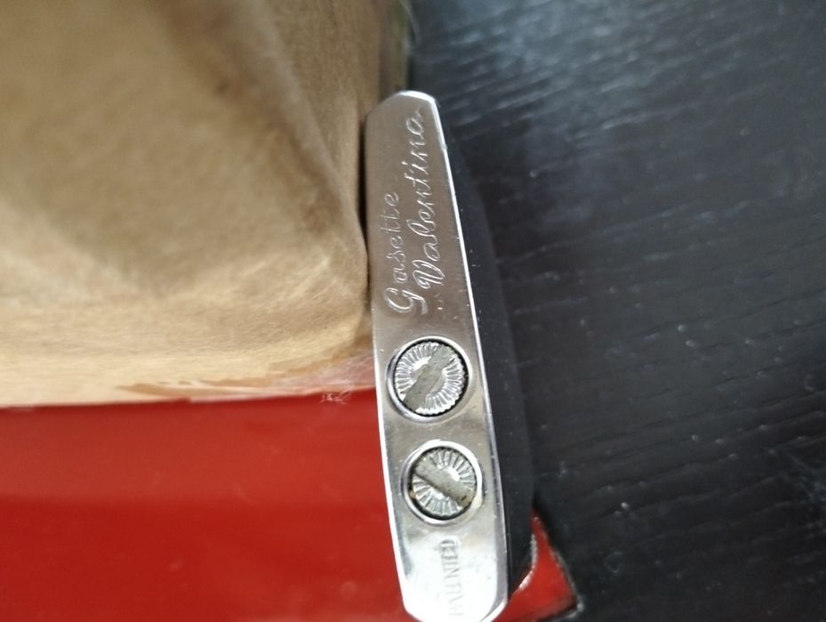 Isqueiro em Aço Antigo