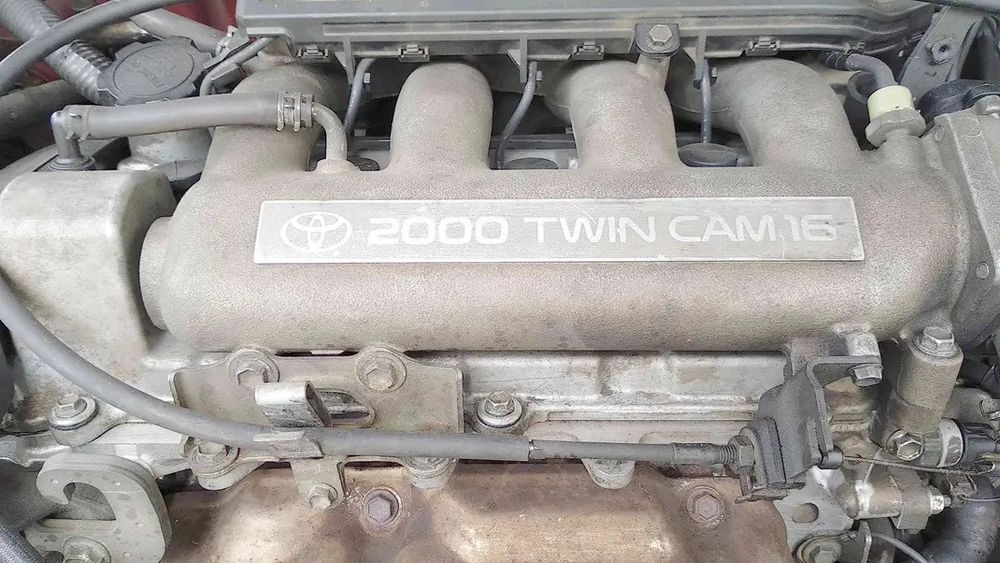 Toyota Celica 2.0 GT 175cv (3S-GE) – projeto / restauro / motor 3S-GE, carro completo.
O carro encontra-se