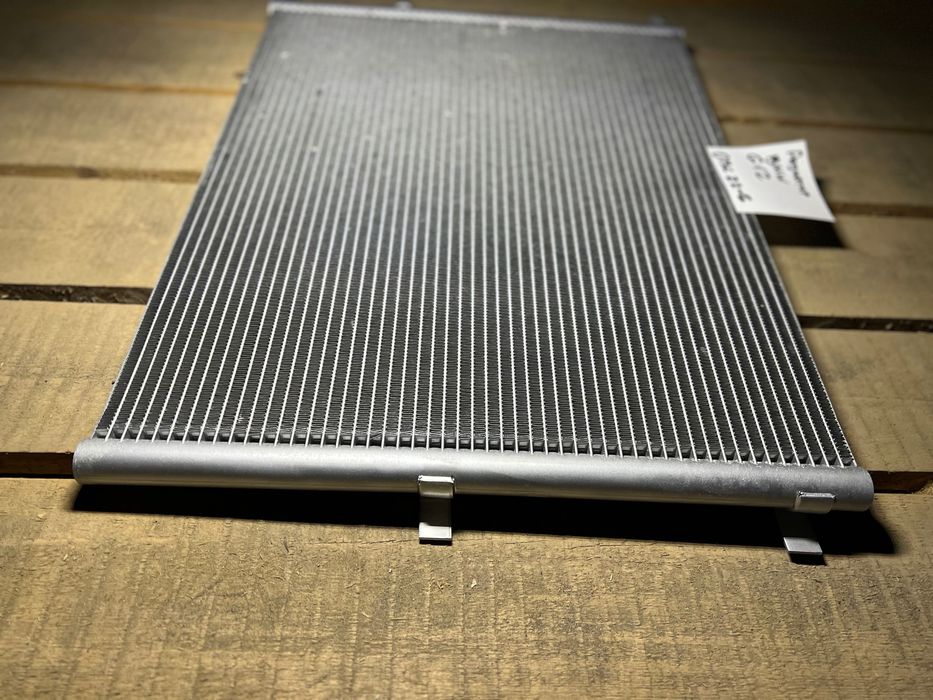 Радиатор основной  BMW G11/G12 2015-2022  17118664919