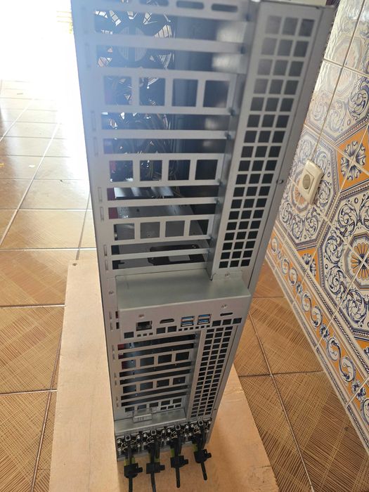 Octominer X8 NOVO – A Melhor Caixa p/ Mining (8 GPUs) + OFERTAS