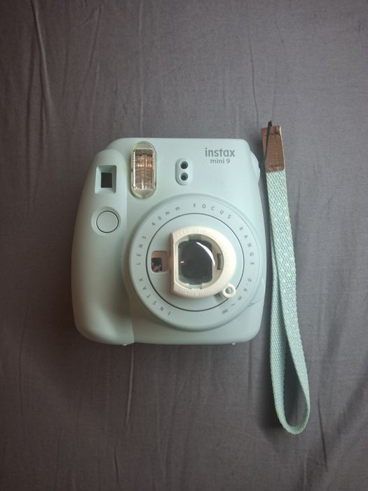 Fujifilm Instax Mini 9 фотоапарат миттєвого друку в чудовому стані