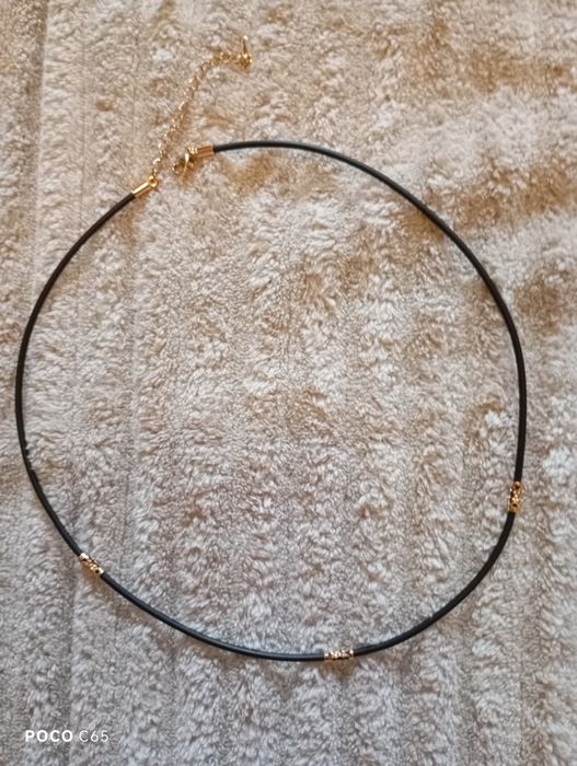 Прикраса шнурок на шию