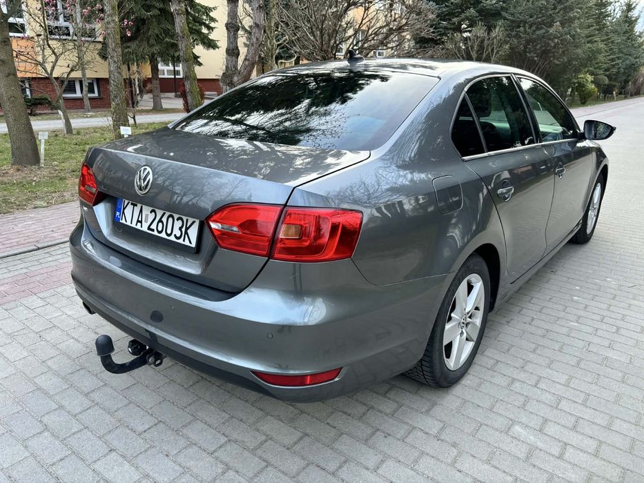 Volkswagen Jetta 1.6 TDI sedan Diesel manual ekonomiczna