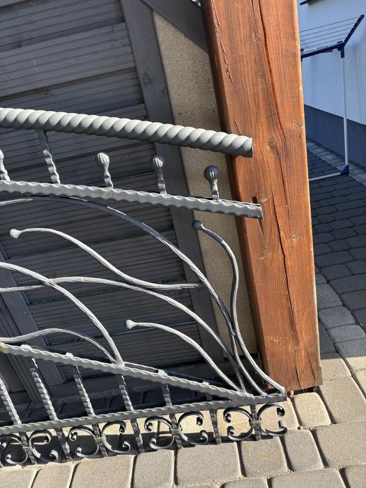 Elementy bramy kutej i furtki masywne