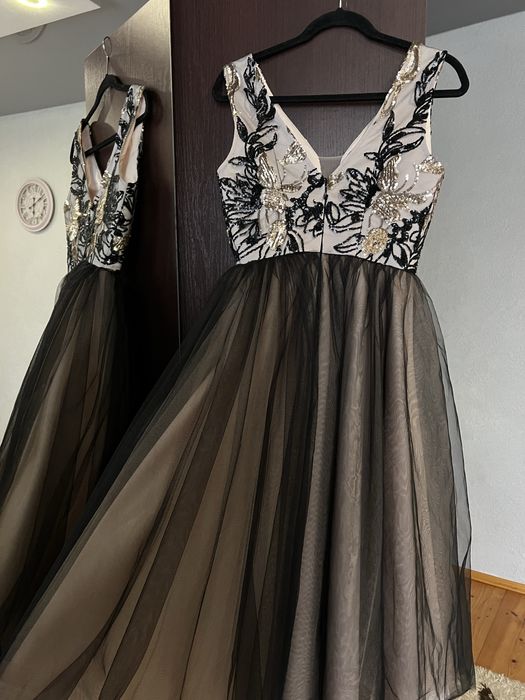 Випускна сукня , випускне плаття