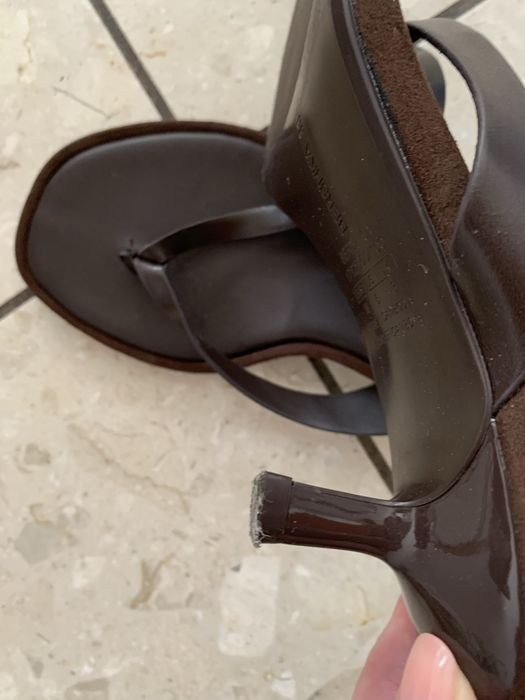 Sandatki Bershka bronzowe