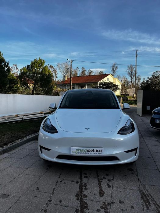 Tesla Model Y Standard