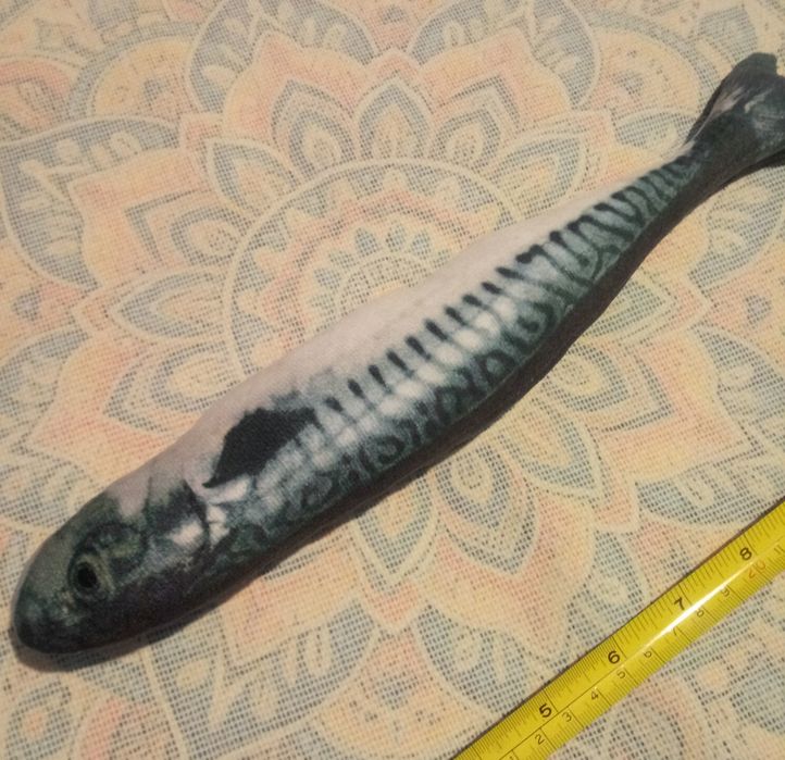 Zabawka dla kota Makrela