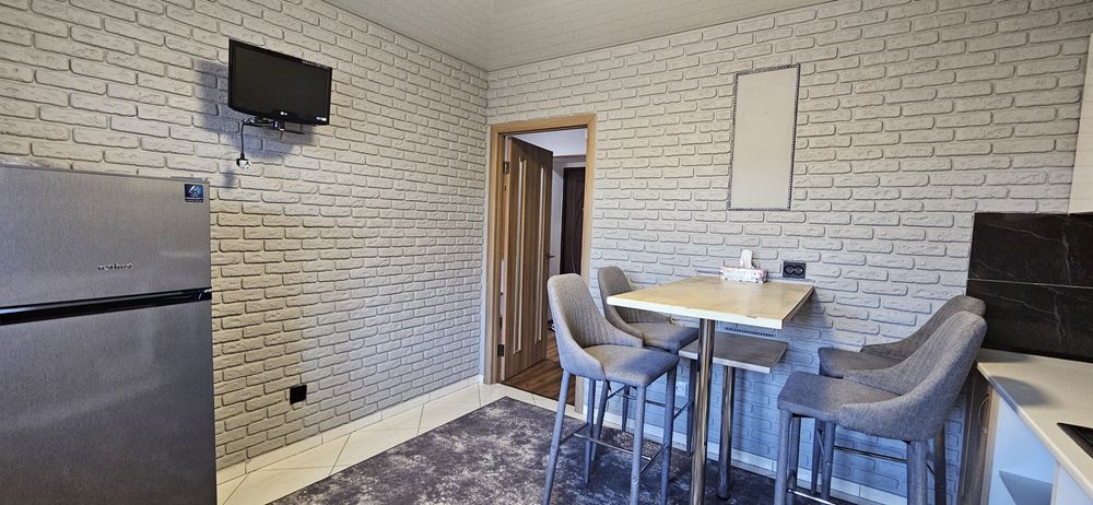 Оренда квартири з сучасним ремонтом Озерна