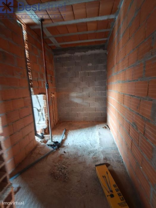 Moradia T 3 em fase de construção - Ótimos Acabamentos