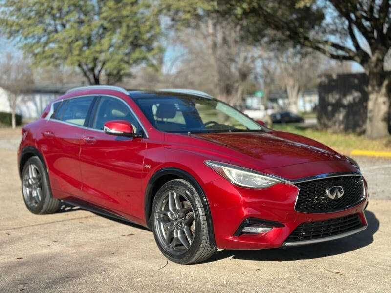 2017 Infiniti QX30 Premium