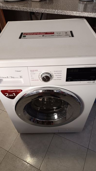 LG Lava e Seca 8/5kg Direct Drive + Steam — Excelente Estado