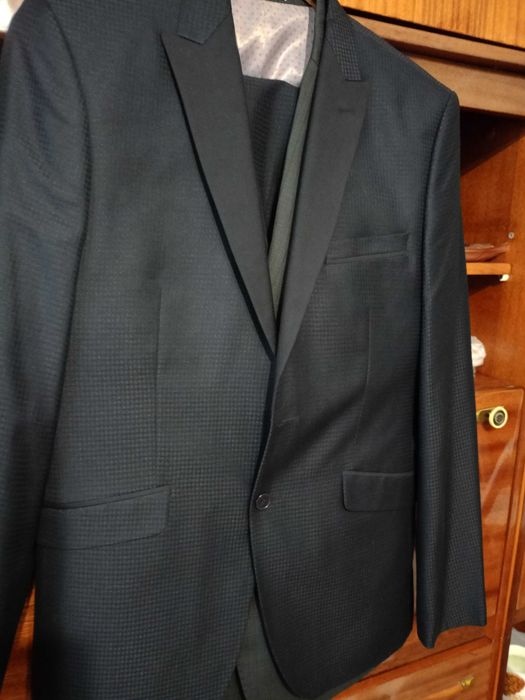 Чоловічий костюм