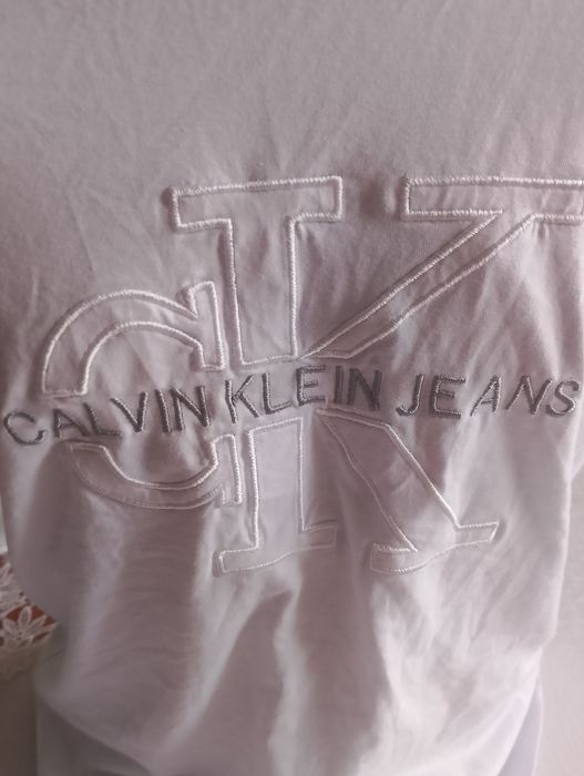 Koszulka oryginalna damska Calvin Klein rozmiar L długość 66 szer 92