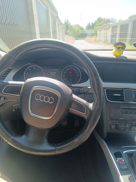 Na sprzedaż audi A4B8