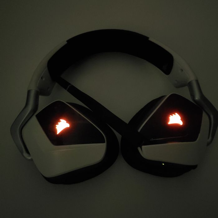 Наушники Corsair Void RGB Elite Wireless