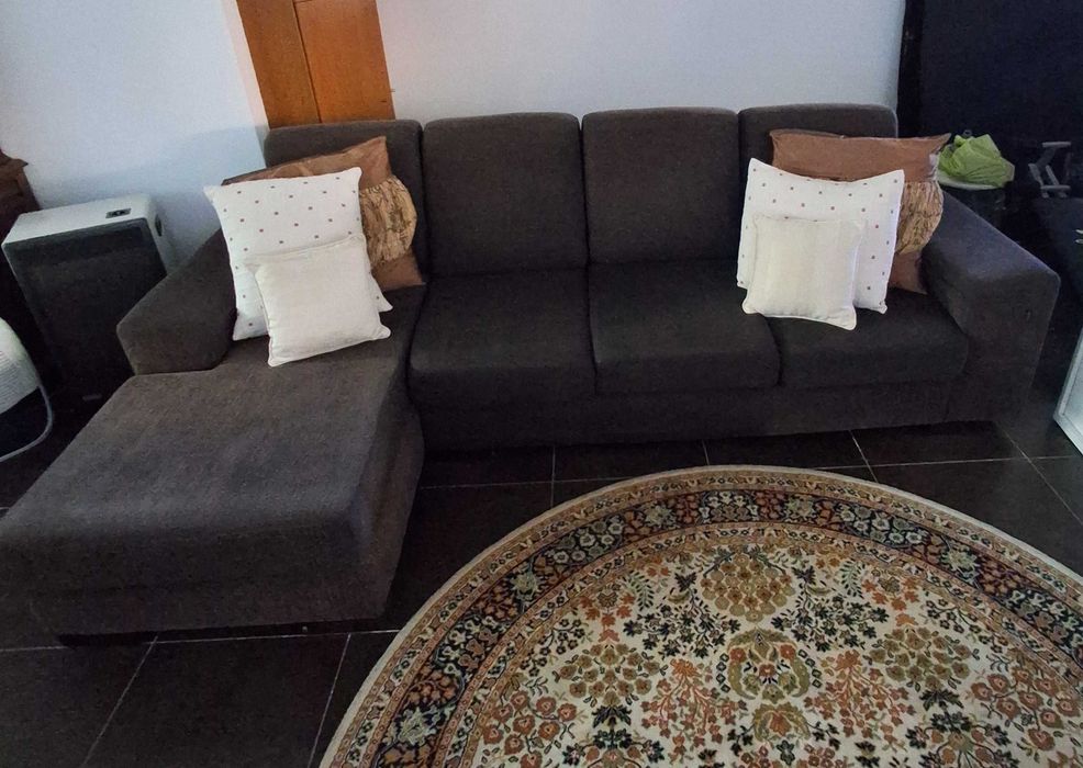 Sofá com Chaise Longue
