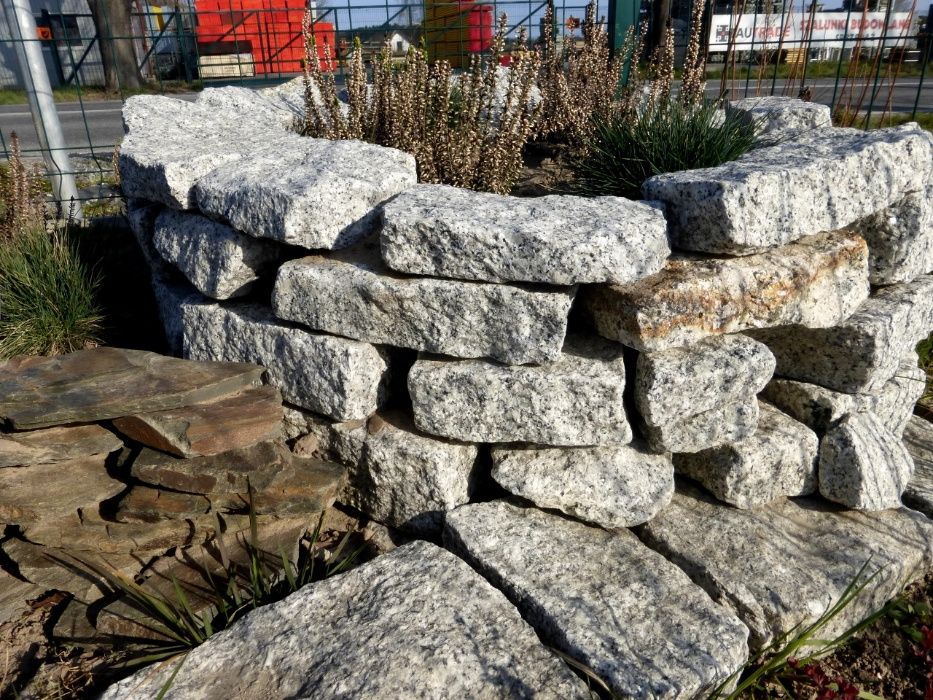 Kamień Granitowy Gabionów Grys Kostka Granitowa Murowy GRANIT Gabion