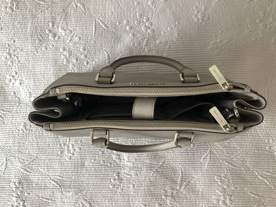 Vendo mala Michael Kors NOVA